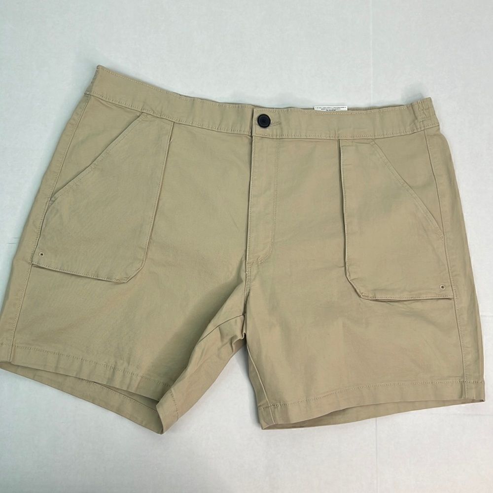 Saint John’s Bay tan elastic waist shorts size 42 NWT